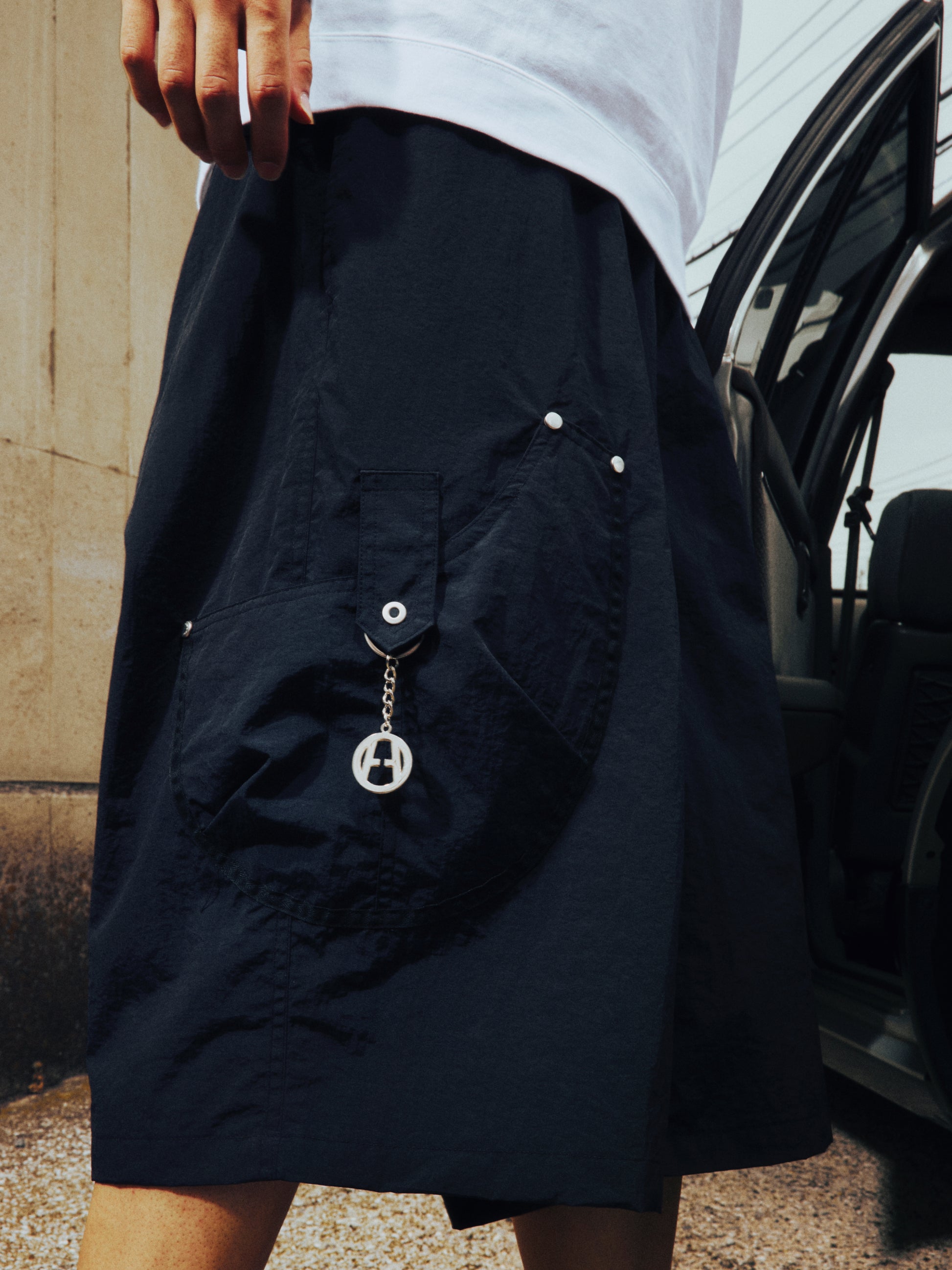 H CIRCLE LOGO KEYRING