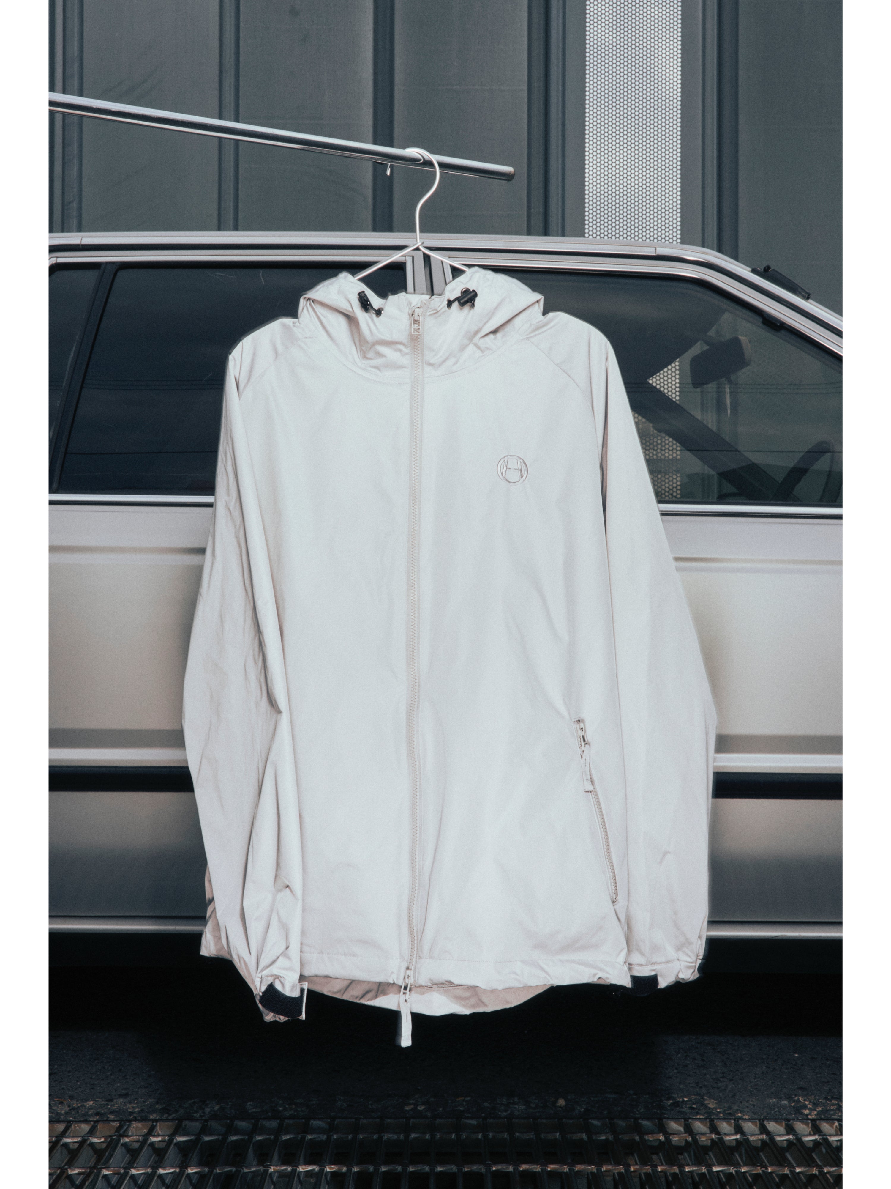 METAL SHELL HOODED JACKET [SILVER GREY] – H2C